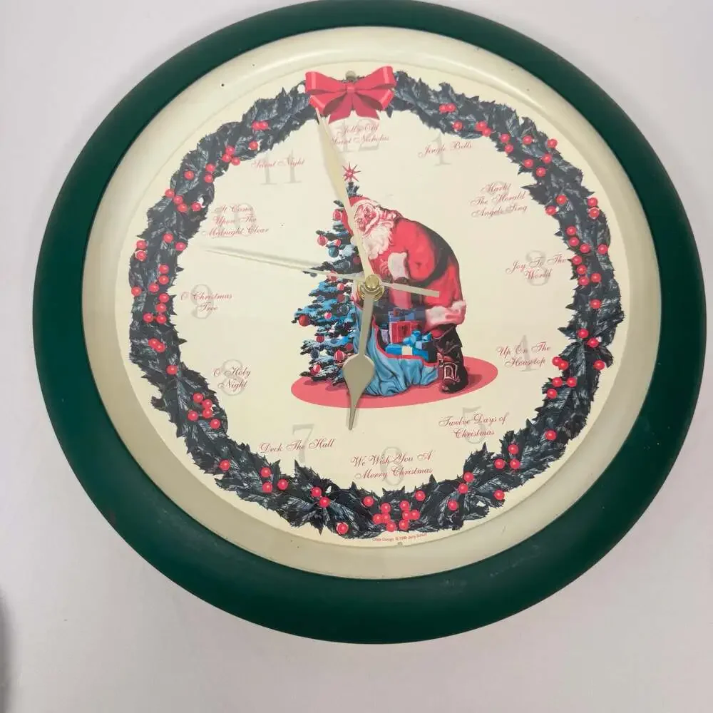 Musical Christmas Wall Clock 12 Carols W/Christmas Tree Center WORKS GREAT